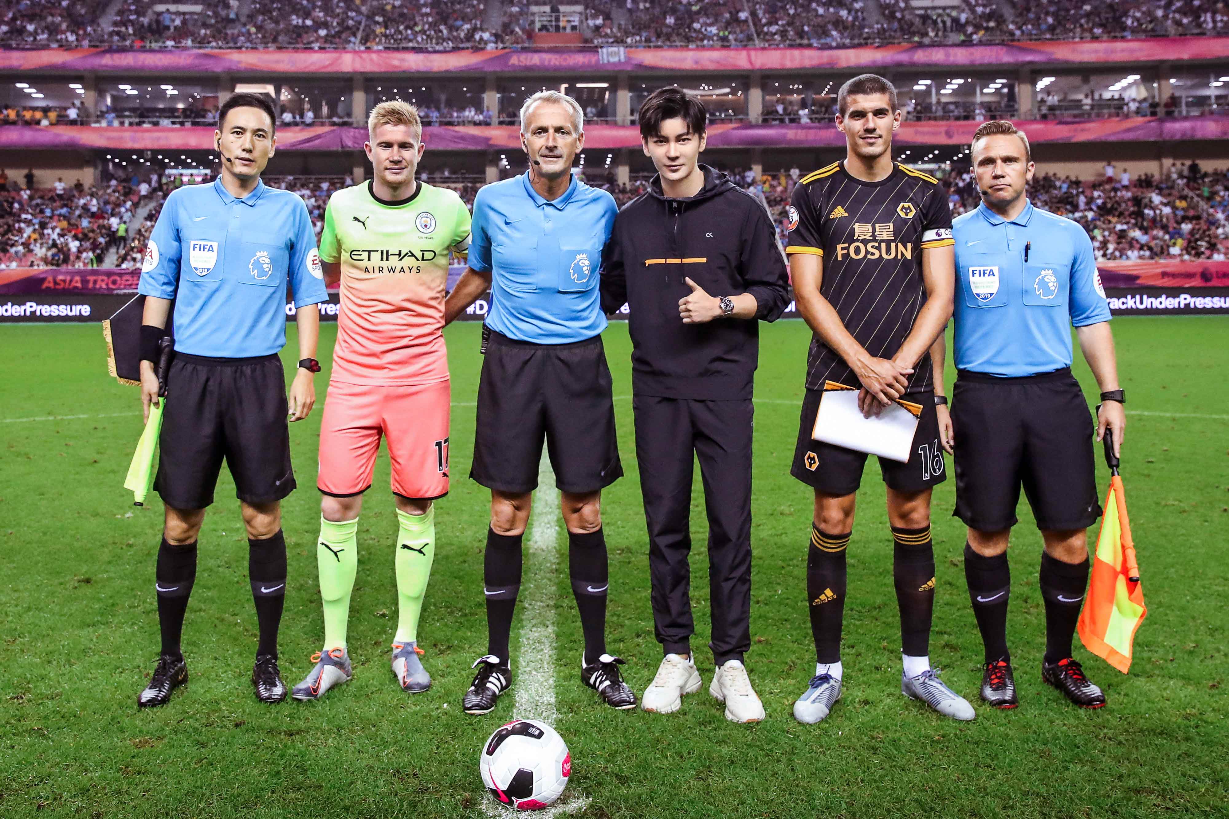 个人之间的 个人之间的